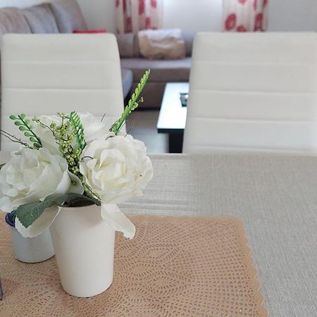 Apartamento Sevilla Autentica Dos Hermanas Ngoại thất bức ảnh